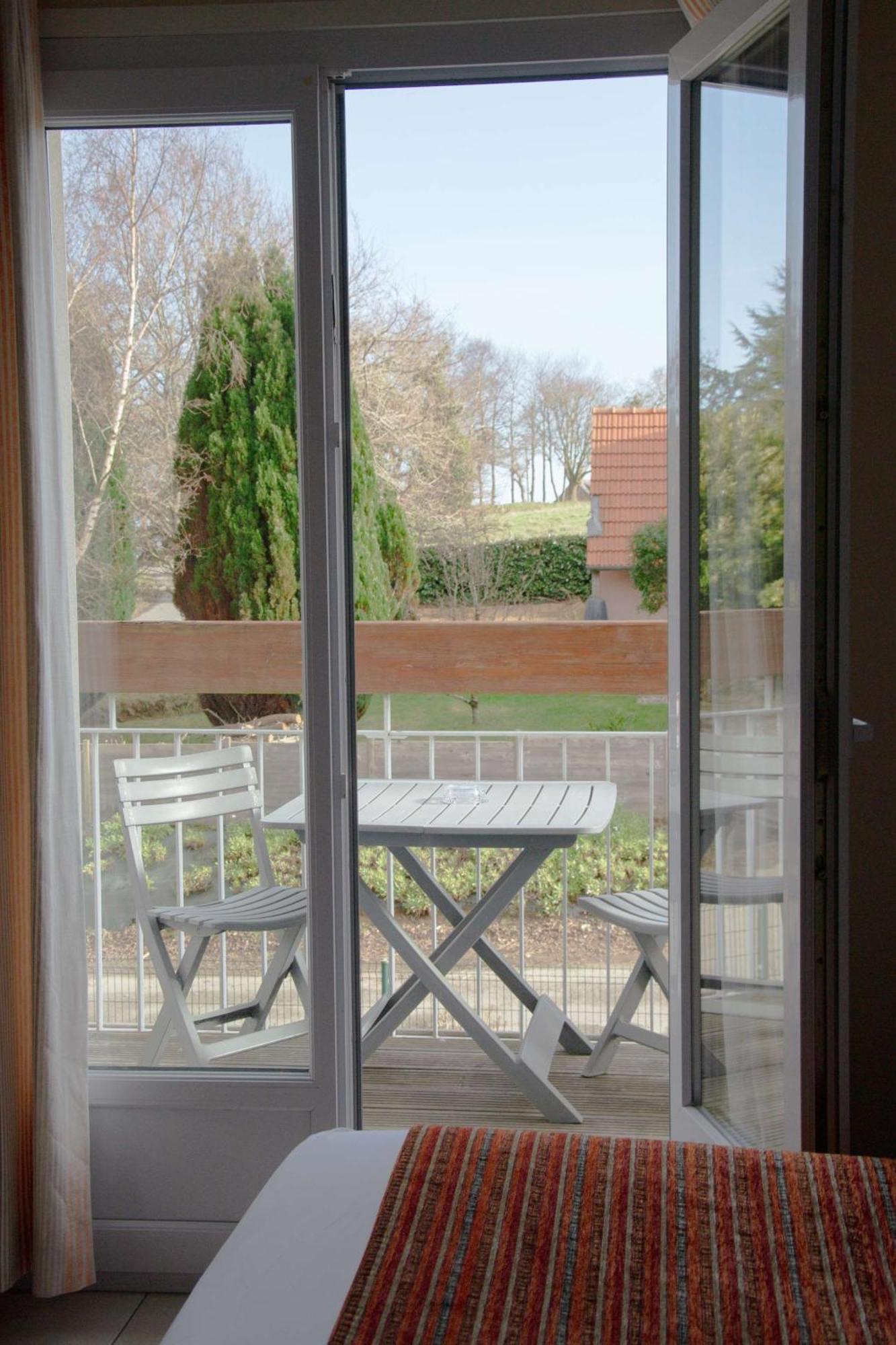 Brit Hotel Lannion-Perros Guirec ภายนอก รูปภาพ