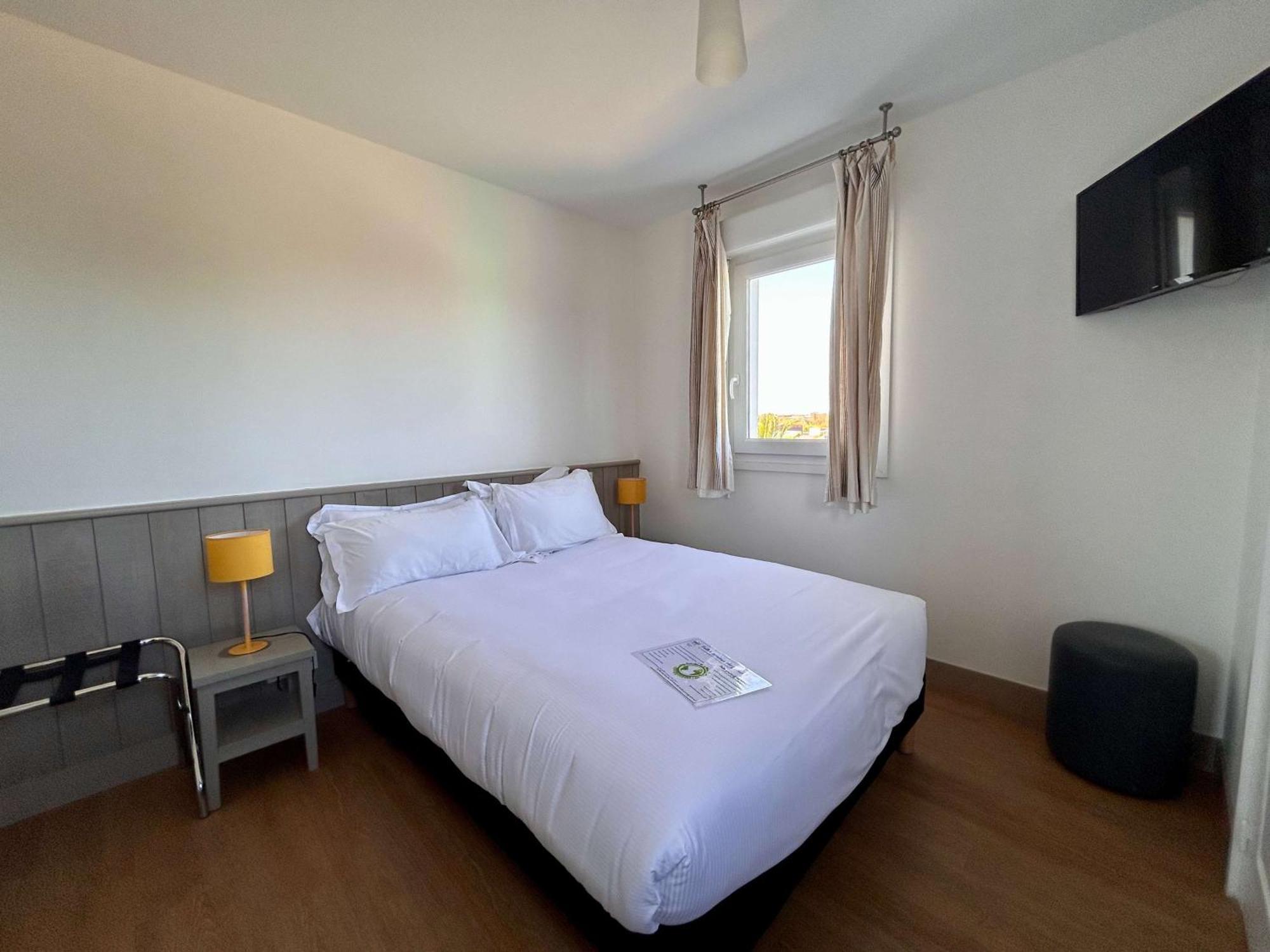 Brit Hotel Lannion-Perros Guirec ภายนอก รูปภาพ