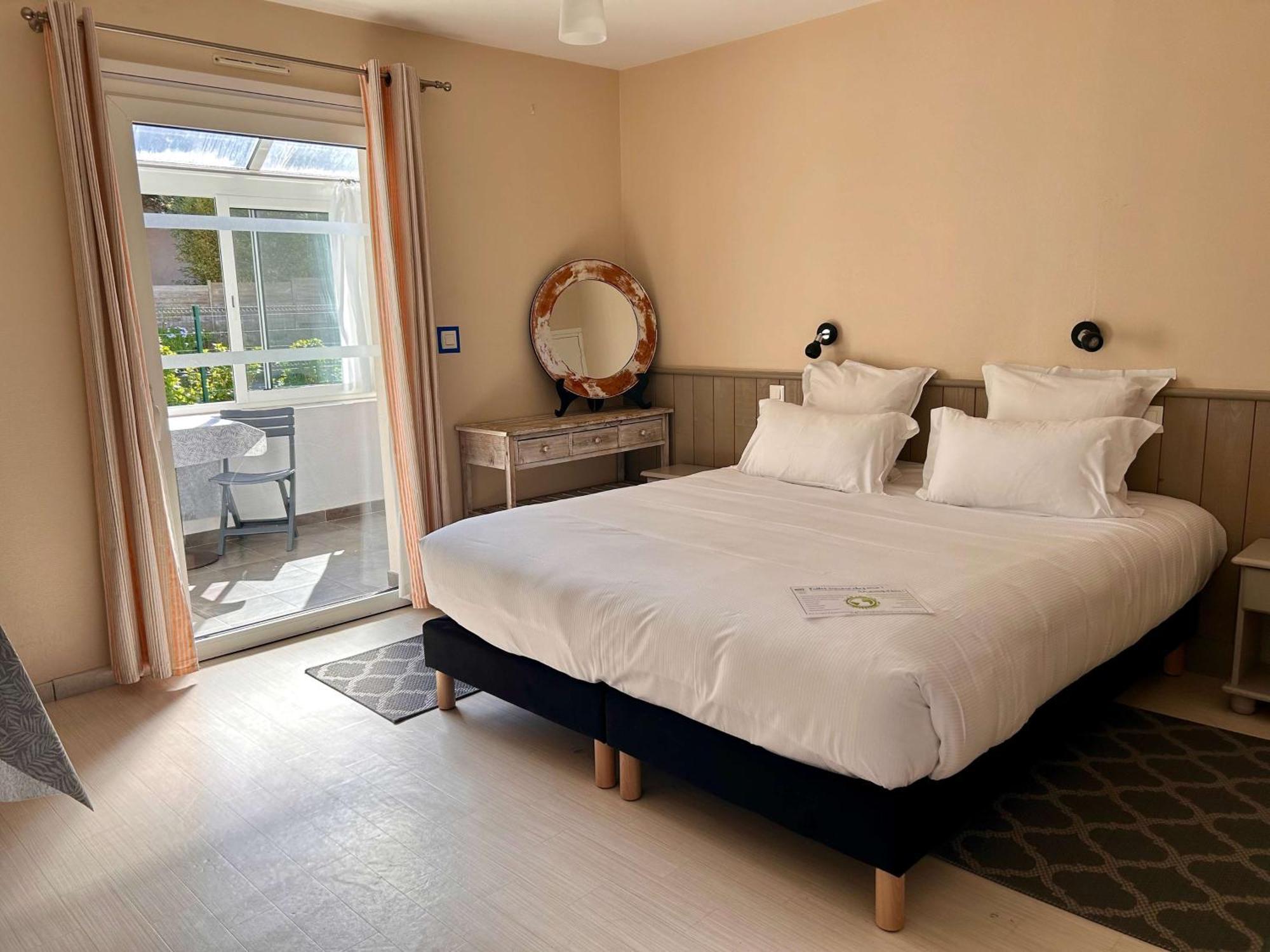Brit Hotel Lannion-Perros Guirec ภายนอก รูปภาพ