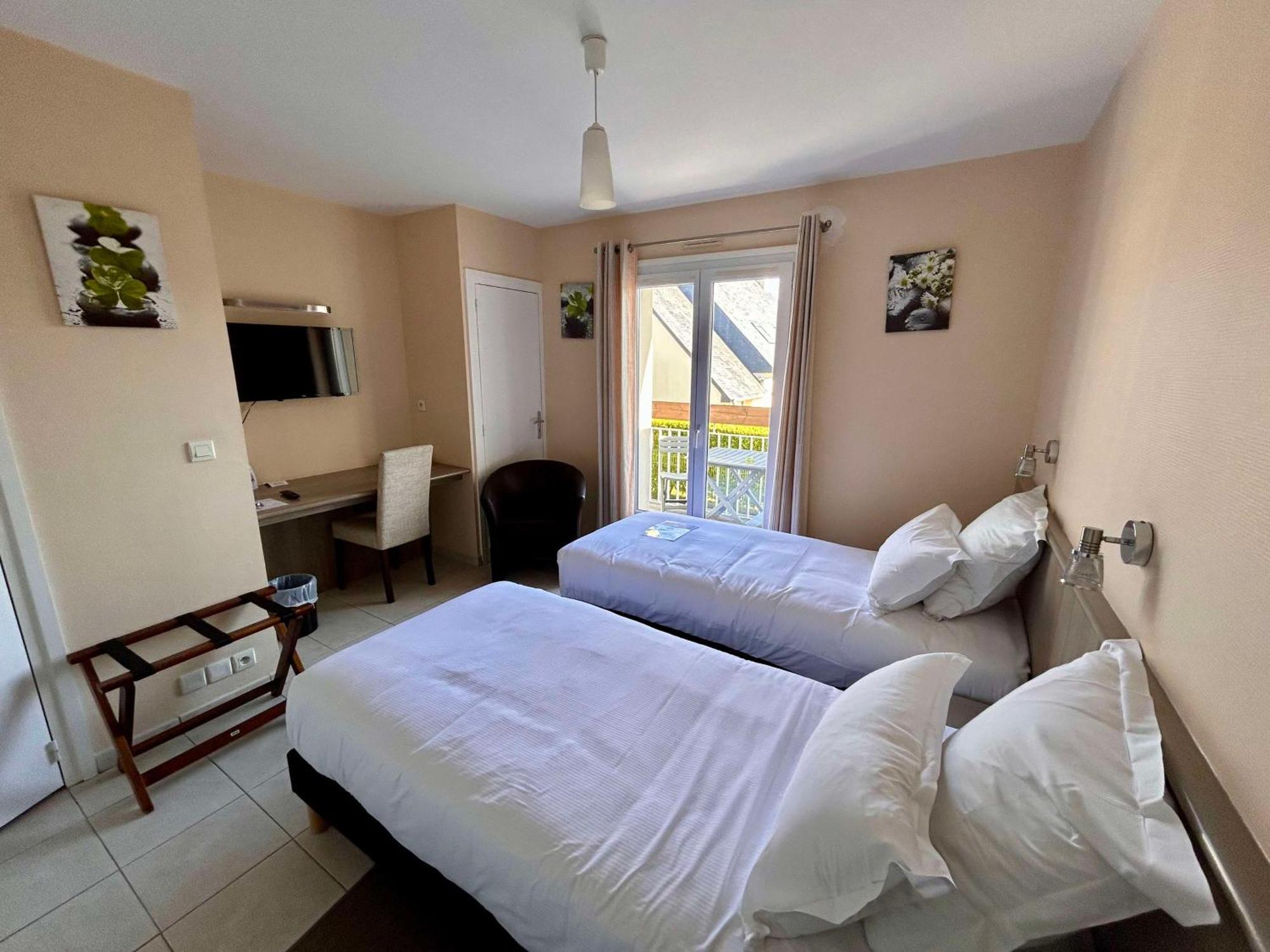 Brit Hotel Lannion-Perros Guirec ภายนอก รูปภาพ