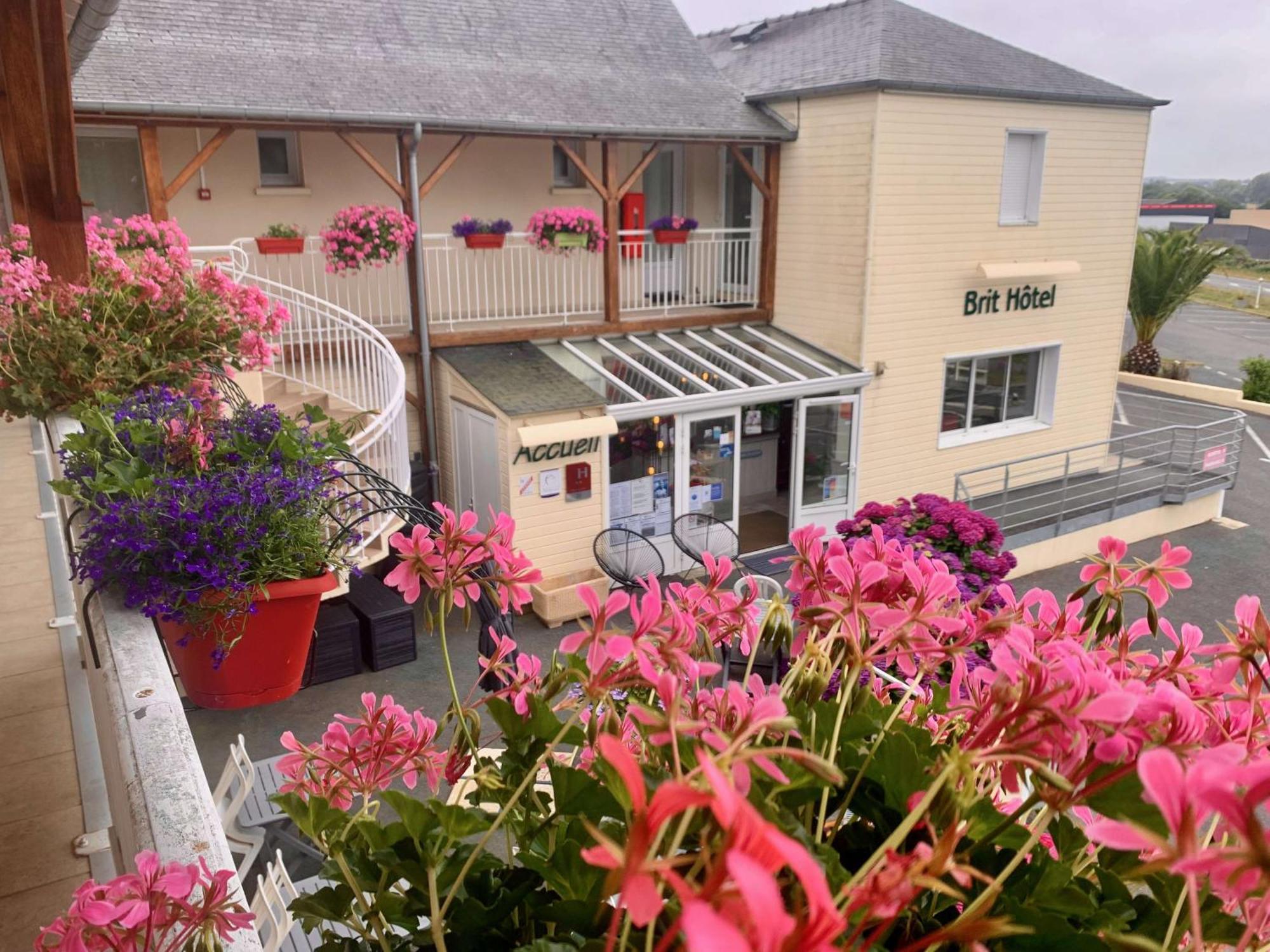 Brit Hotel Lannion-Perros Guirec ภายนอก รูปภาพ