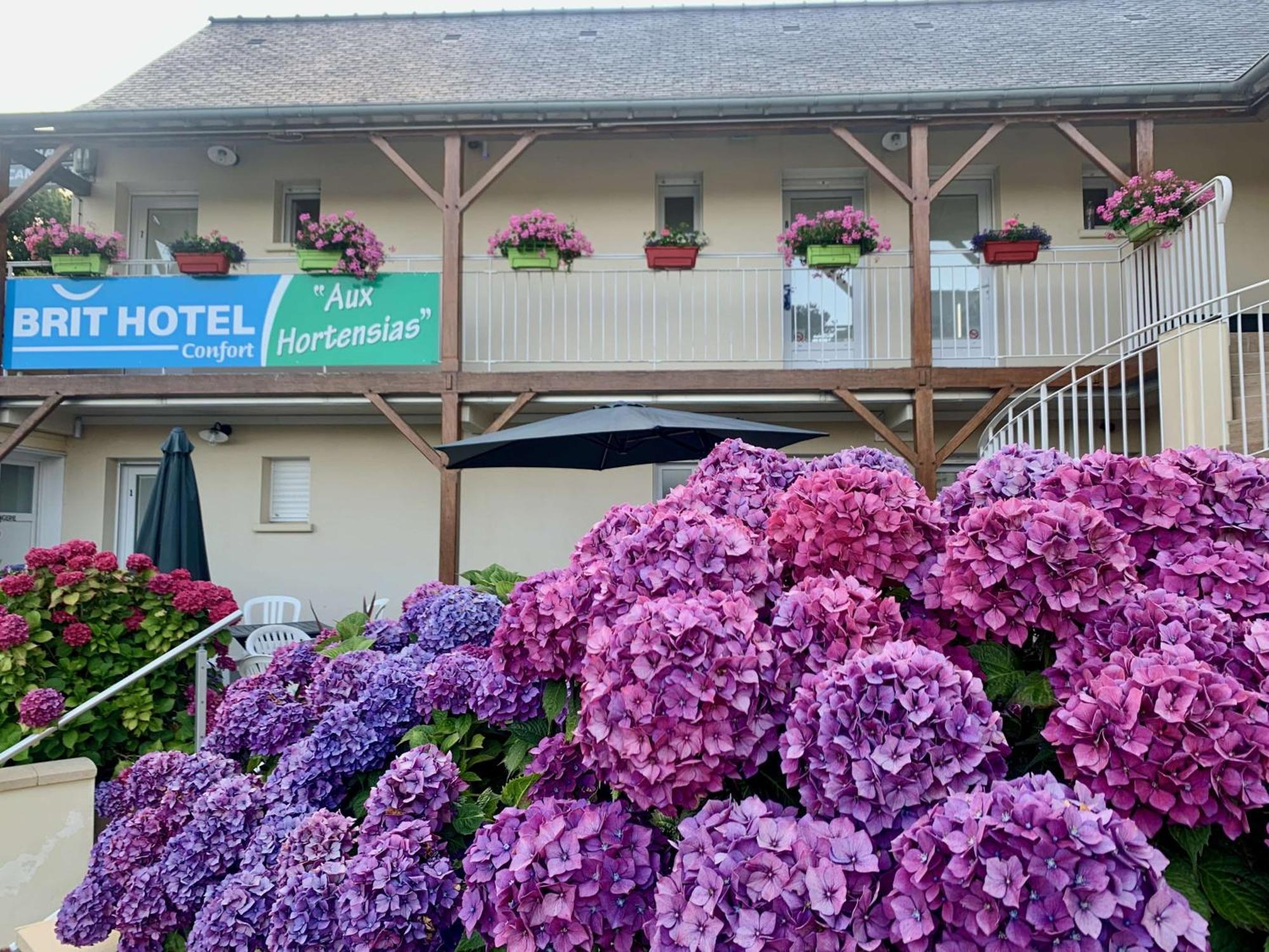 Brit Hotel Lannion-Perros Guirec ภายนอก รูปภาพ