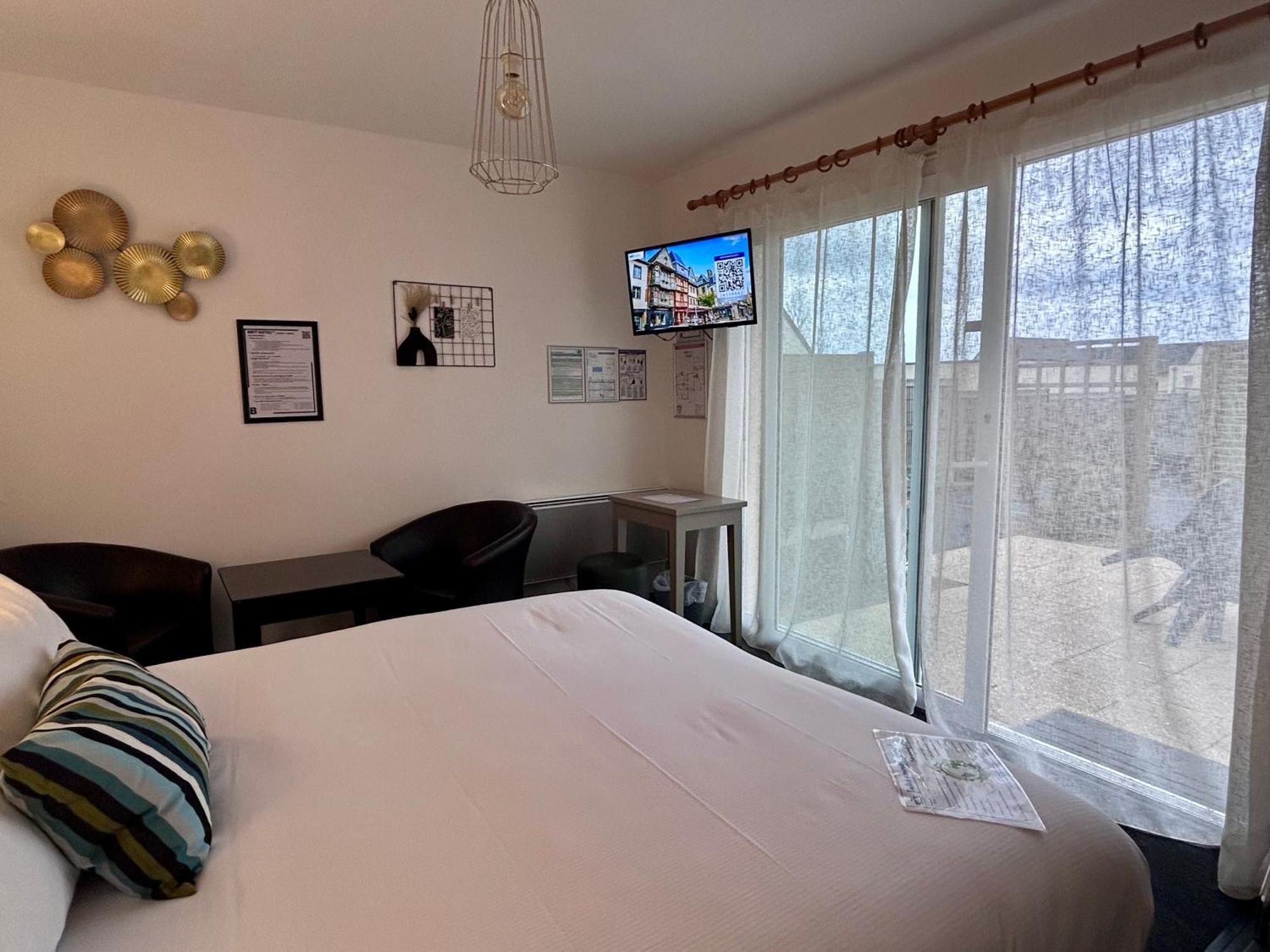 Brit Hotel Lannion-Perros Guirec ภายนอก รูปภาพ